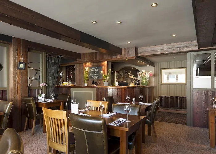 The Angel At Hotel 3*